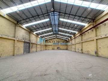 630 SqM Warehouse in Subangdaku For Rent