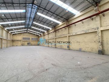 630 SqM Warehouse in Subangdaku For Rent