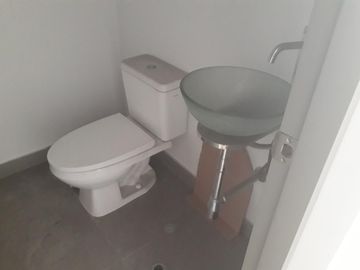 Oficinas De Estreno En Venta/alquiler En Miraflores