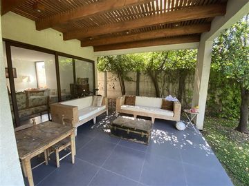 Casa en Venta en Alvaro Casanva 690