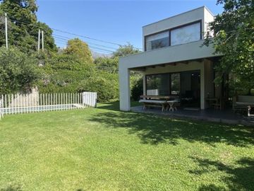 Casa en Venta en Alvaro Casanva 690