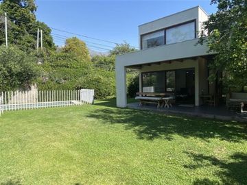 Casa en Venta en Alvaro Casanva 690