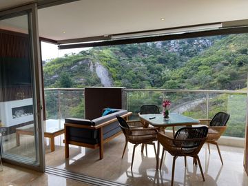 apartamento en venta en cristales. Cod V11515