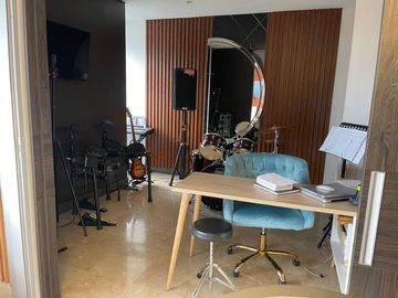 apartamento en venta en cristales. Cod V11515