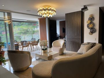 apartamento en venta en cristales. Cod V11515