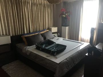 Condominium 3 Bedrooms: 3BR Condo For Sale in Joya Lofts and Towers Rockwell Makati City