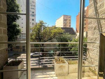 MUY LINDO DEPTO 2 AMB EN DUPLEX CON TERRAZA