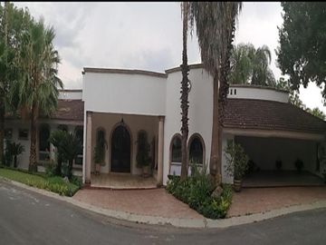 CASA EN VENTA LAS MISIONES CARRETERA NACIONAL SANTIAGO N L $25,500,000