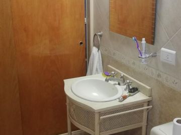 Triplex de 4 amb. En excelente zona Residencial de Ramos Mejía, Barrio Don Bosco.