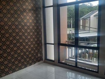 DIJUAL RUMAH BARU SIAP HUNI MURAH DI REGENCY MELATI MAS BSD