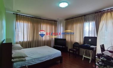 For Sale: 6BR Family House in Kawilihan Village in Pasig City