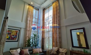 For Sale: 6BR Family House in Kawilihan Village in Pasig City