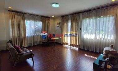 For Sale: 6BR Family House in Kawilihan Village in Pasig City