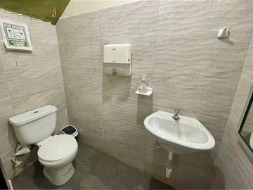 casa en venta en urbanización la flora. Cod V16832