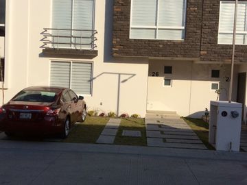 Casa en renta y venta en San Mateo