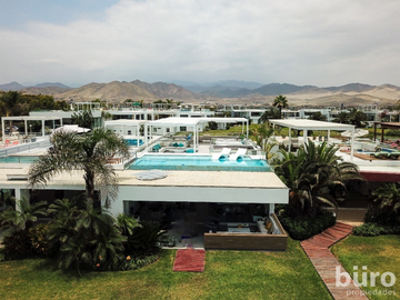 CASA EN TERCERA FILA PLAYA DEL SOL EN VENTA CON 4 DORMITORIOS Y GRAN TERRAZA