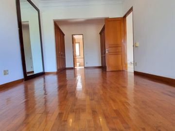 RUMAH dgn S.POOL dan TAMAN at Jl KEMANG SELATAN, JAKSEL