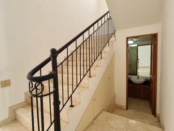 RUMAH dgn S.POOL dan TAMAN at Jl KEMANG SELATAN, JAKSEL