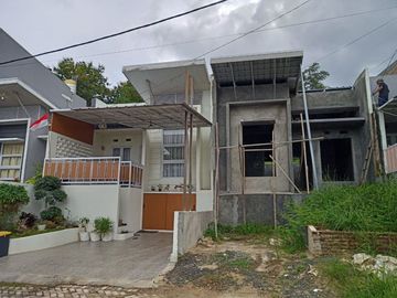 Rumah cluster di jalan imam bonjol 2 lantai