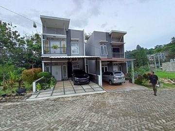 Rumah cluster di jalan imam bonjol 2 lantai