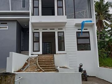 Rumah cluster di jalan imam bonjol 2 lantai