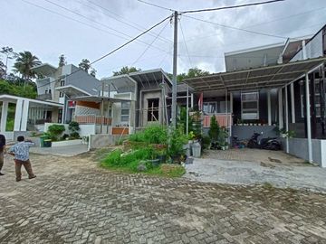 Rumah cluster di jalan imam bonjol 2 lantai