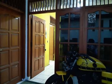 Rumah Hoek di Jl. Taruna Serdang Kemayoran, Jakarta Pusat