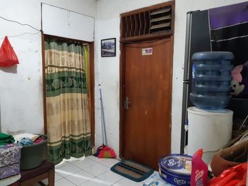 Rumah Hoek di Jl. Taruna Serdang Kemayoran, Jakarta Pusat