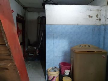 Rumah Hoek di Jl. Taruna Serdang Kemayoran, Jakarta Pusat