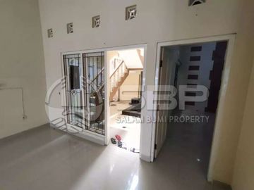 Rumah Cantik Minimalis 2lt Perum dkt UGM jl palagan km 7
