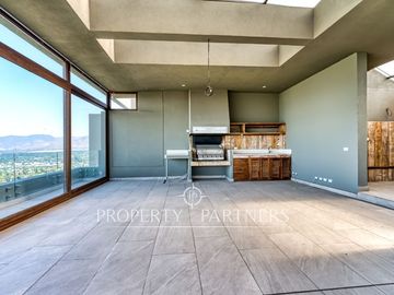 Espectacular Penthouse con vista despejada, Quinchamali.