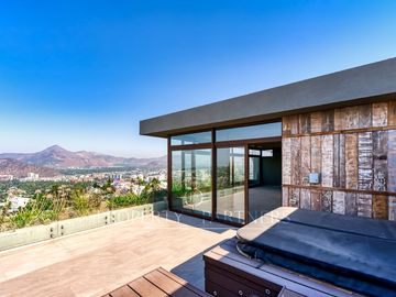 Espectacular Penthouse con vista despejada, Quinchamali.