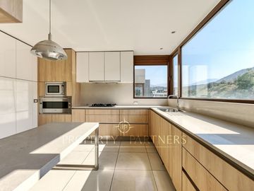 Espectacular Penthouse con vista despejada, Quinchamali.