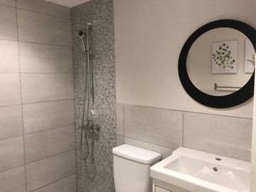 For Rent Apartment Batavia Residence Type 1+1 BR & Furnished A1802