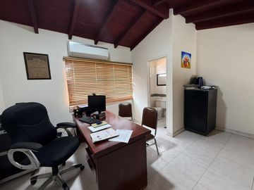 casa en venta en departamental. Cod V5182