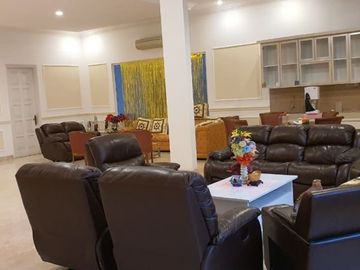 RUMAH 2 LANTAI MEWAH SUTERA BUANA ALAM SUTERA HARGA NEGO DEKAT TOL