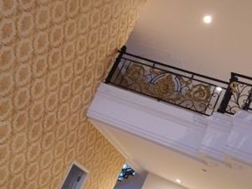 RUMAH 2 LANTAI MEWAH SUTERA BUANA ALAM SUTERA HARGA NEGO DEKAT TOL