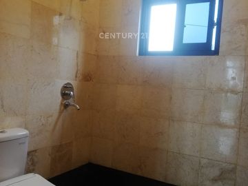 Dijual Villa Di Dekat Taman Wisata Safari