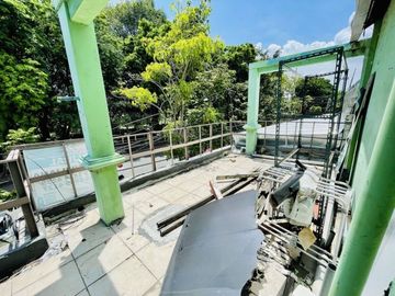 Dijual Rumah Usaha nol Jalan raya Baratajaya ,strategis Surabaya Timur
