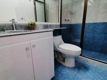 apartamento en venta en rosales. Cod V4735