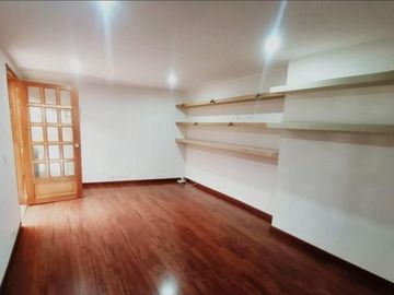 apartamento en venta en rosales. Cod V4735