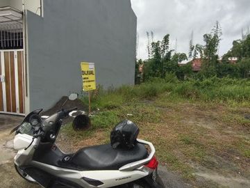 Tanah dijual ums