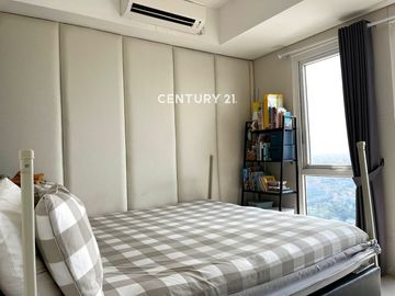 Apartment Breeze Semi Furnished Siap Huni NY 14089