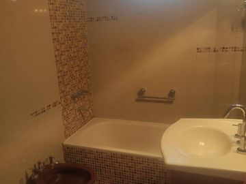 Venta PH tipo casa 4 ambientes Villa Luzuriaga