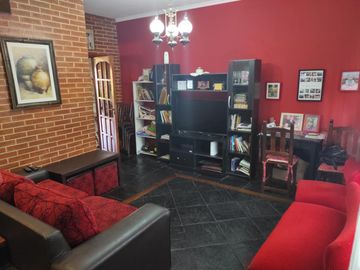 Venta PH tipo casa 4 ambientes Villa Luzuriaga