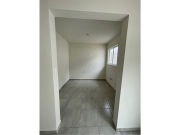 CASA EN VENTA  NUEVA  A ESTRENAR  ZONA NORTE