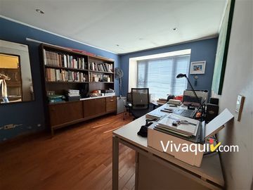 Casa en venta de 5 dorm. en Las Condes