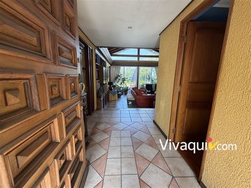 Casa en venta de 5 dorm. en Las Condes