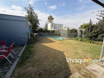 Casa en venta de 5 dorm. en Las Condes