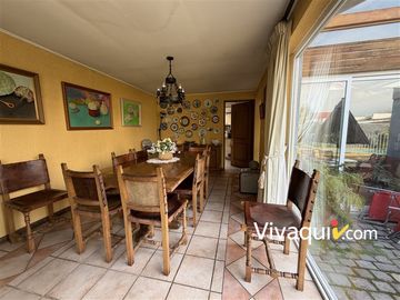 Casa en venta de 5 dorm. en Las Condes